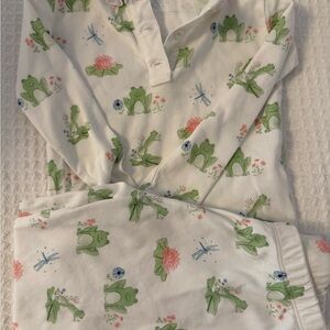 Kids Pajamas with Frog Print - White and Green